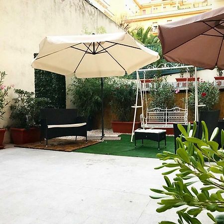 B&B Dea Flora Roma ภายนอก รูปภาพ