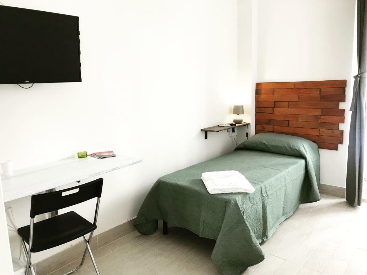 B&B Dea Flora Roma ภายนอก รูปภาพ